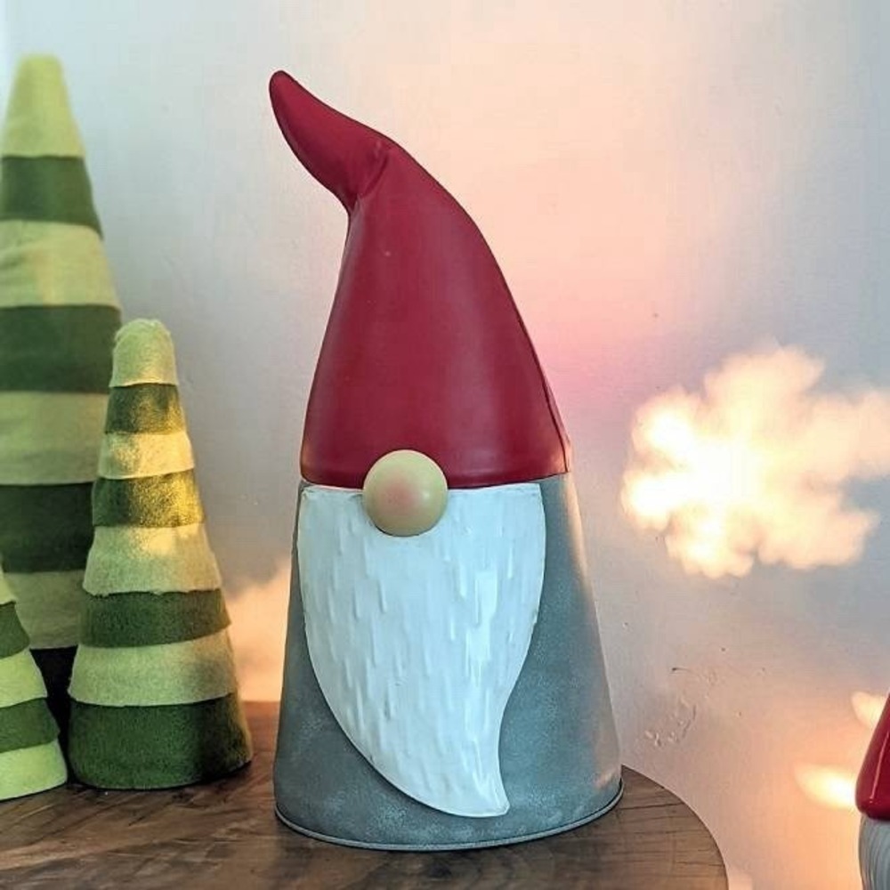 Scentsy Gnome For The Holidays Wax Melts Warmer w/ Box Christmas Full Size